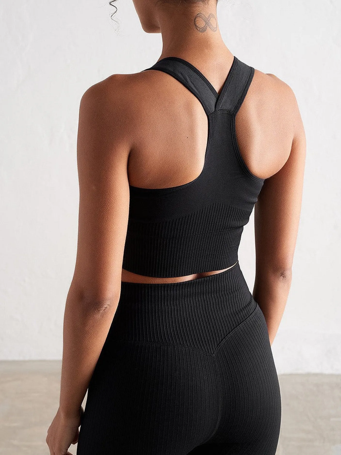 Women Aimn Training|Performance-Black High Support Ribbed Bra