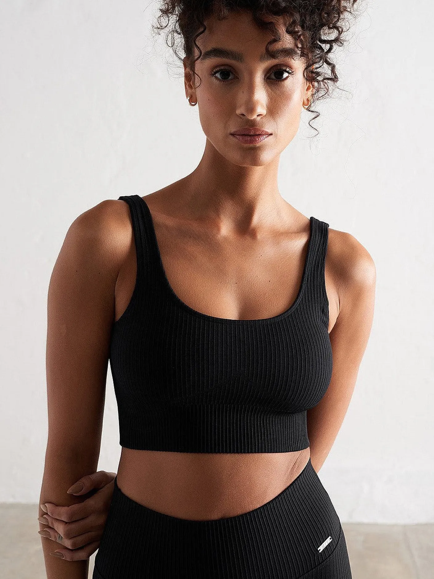 Women Aimn Training|Performance-Black Ribbed Seamless Bra