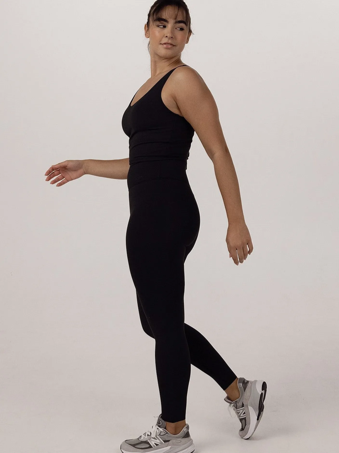 Women Aimn Sports Bras-Black Sense Bralette
