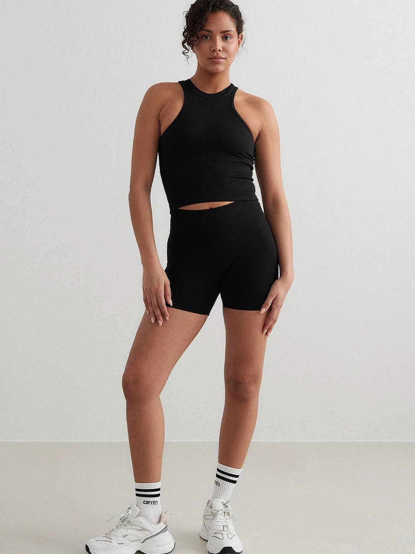 Women Aimn Performance-Black Shape Seamless Racerfront Top