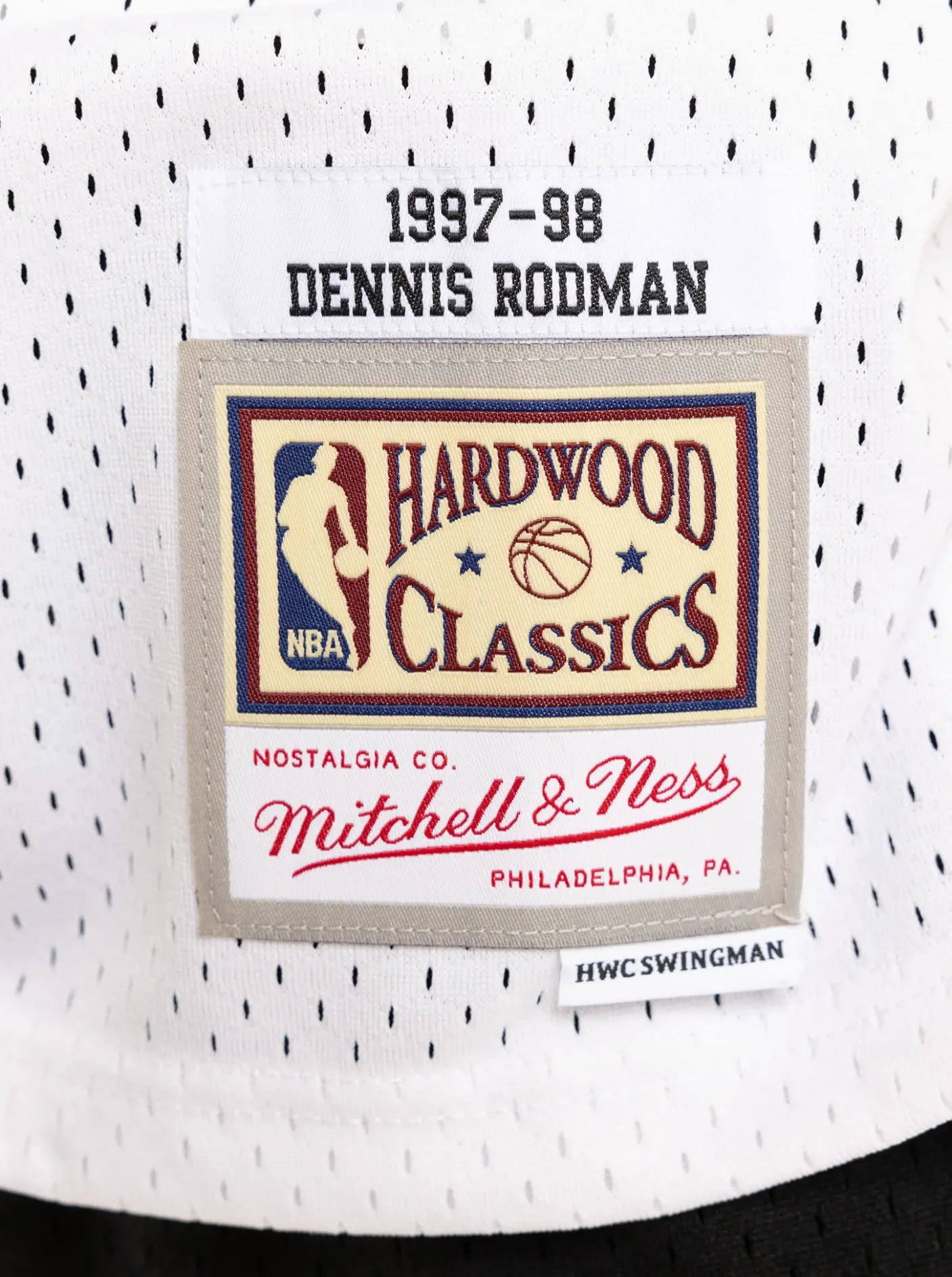 Mitchell & Ness Nba Jerseys|Nba Apparel-Chicago Bulls Dennis Rodman 97-98 Home Swingman Jersey