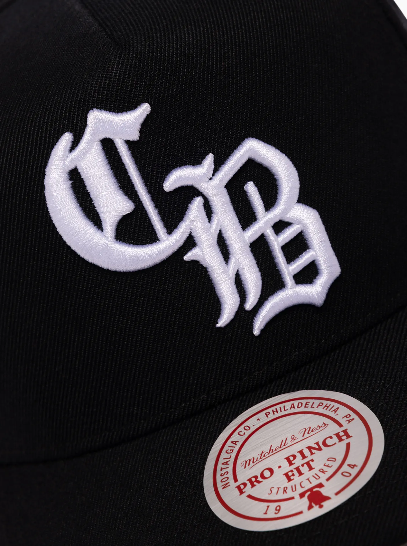 Mitchell & Ness Caps & Hats-Chicago Bulls Monogram Pro Pinch Snapback