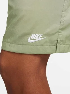 Nike Shorts-Club Flow Short