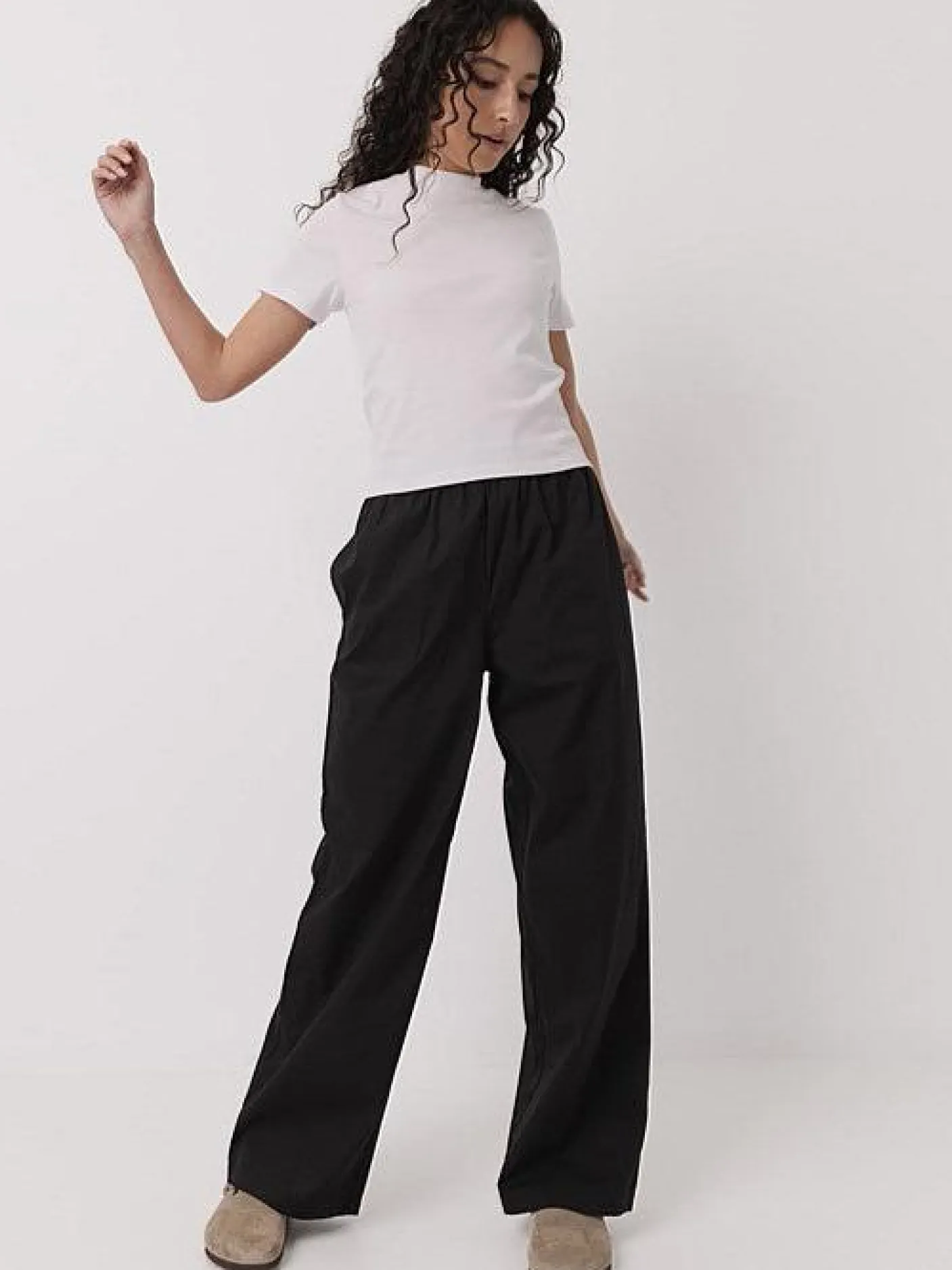 Women Taylor Sport Pants & Sweats-Everyday Pants in Black