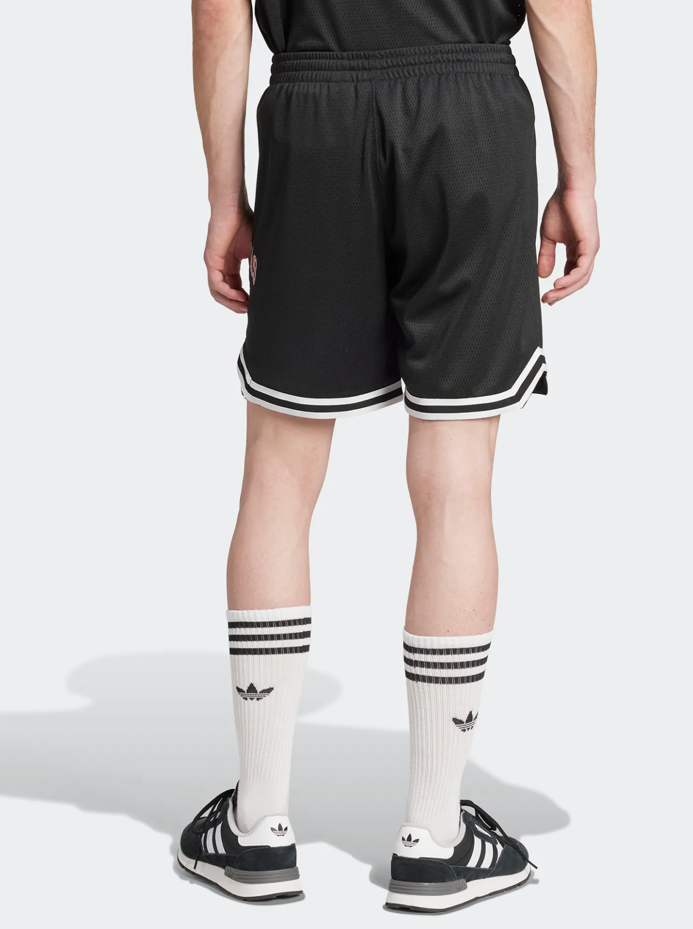 adidas Originals Shorts-EXT Q12 Varsity Shorts