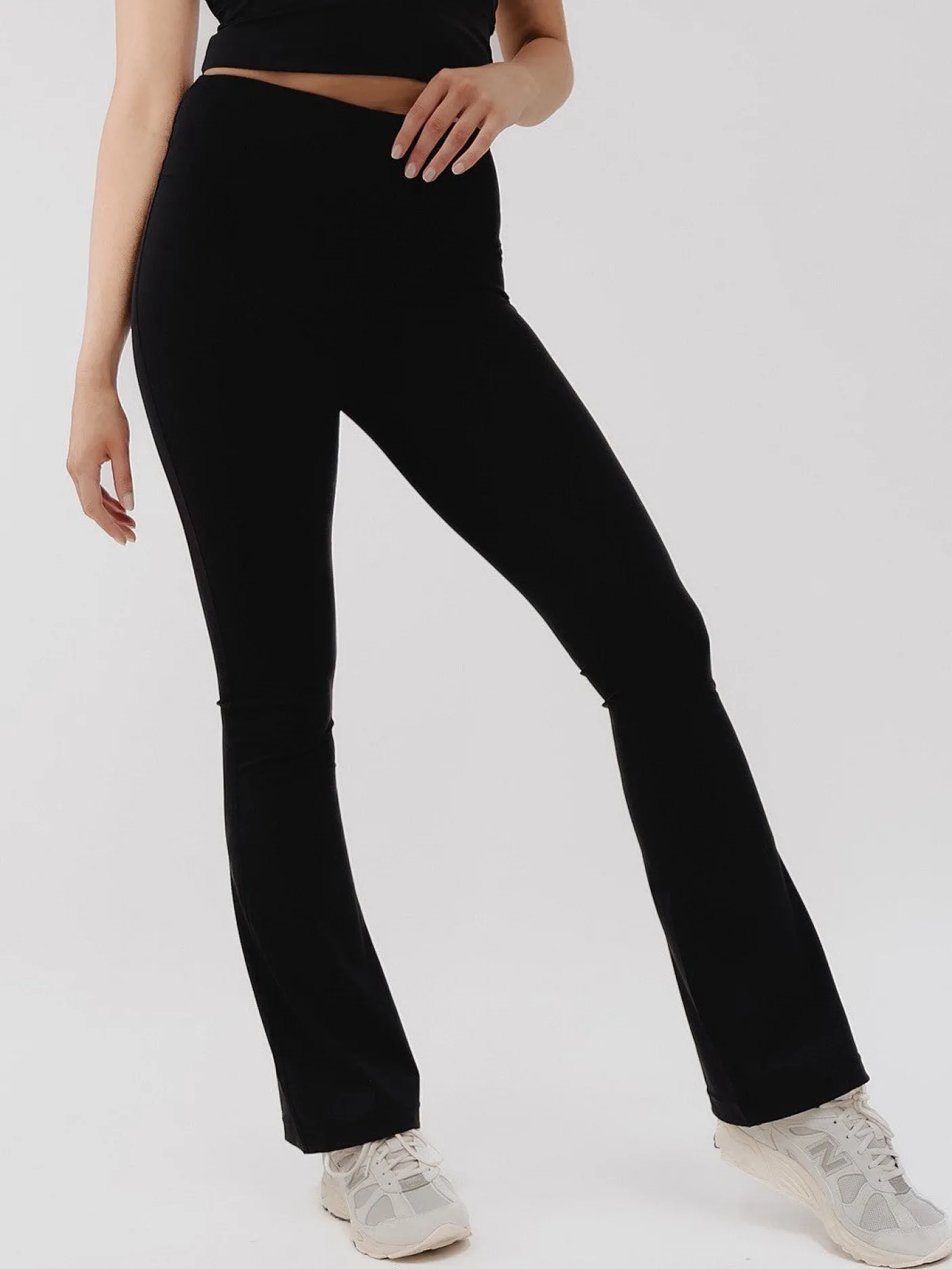 Women Taylor Sport Tights-Flared Taylor Tight In Black