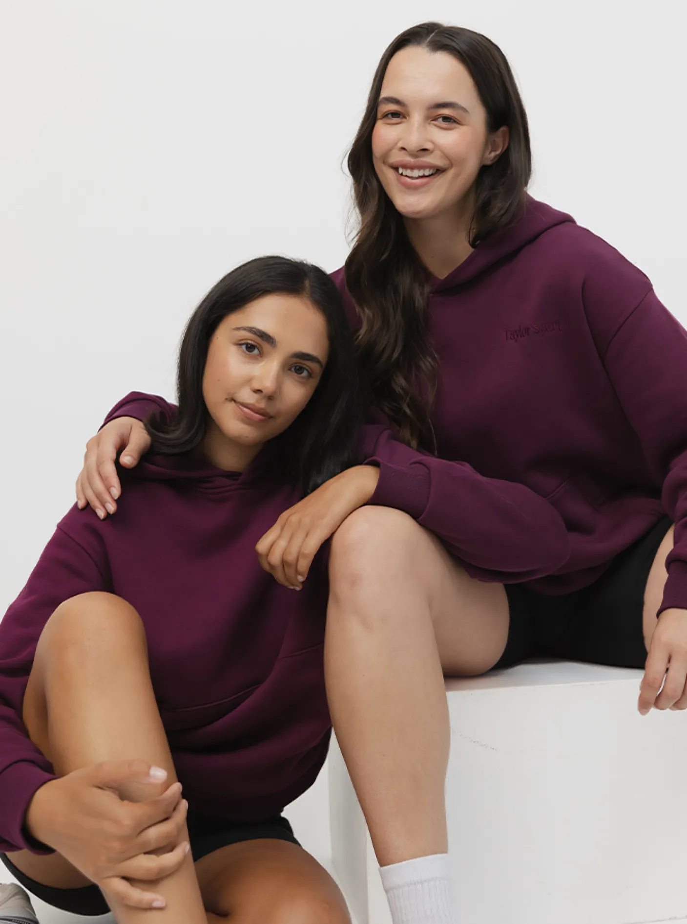 Women Taylor Sport Hoodies & Crews-Heritage Hoodie In Mulberry