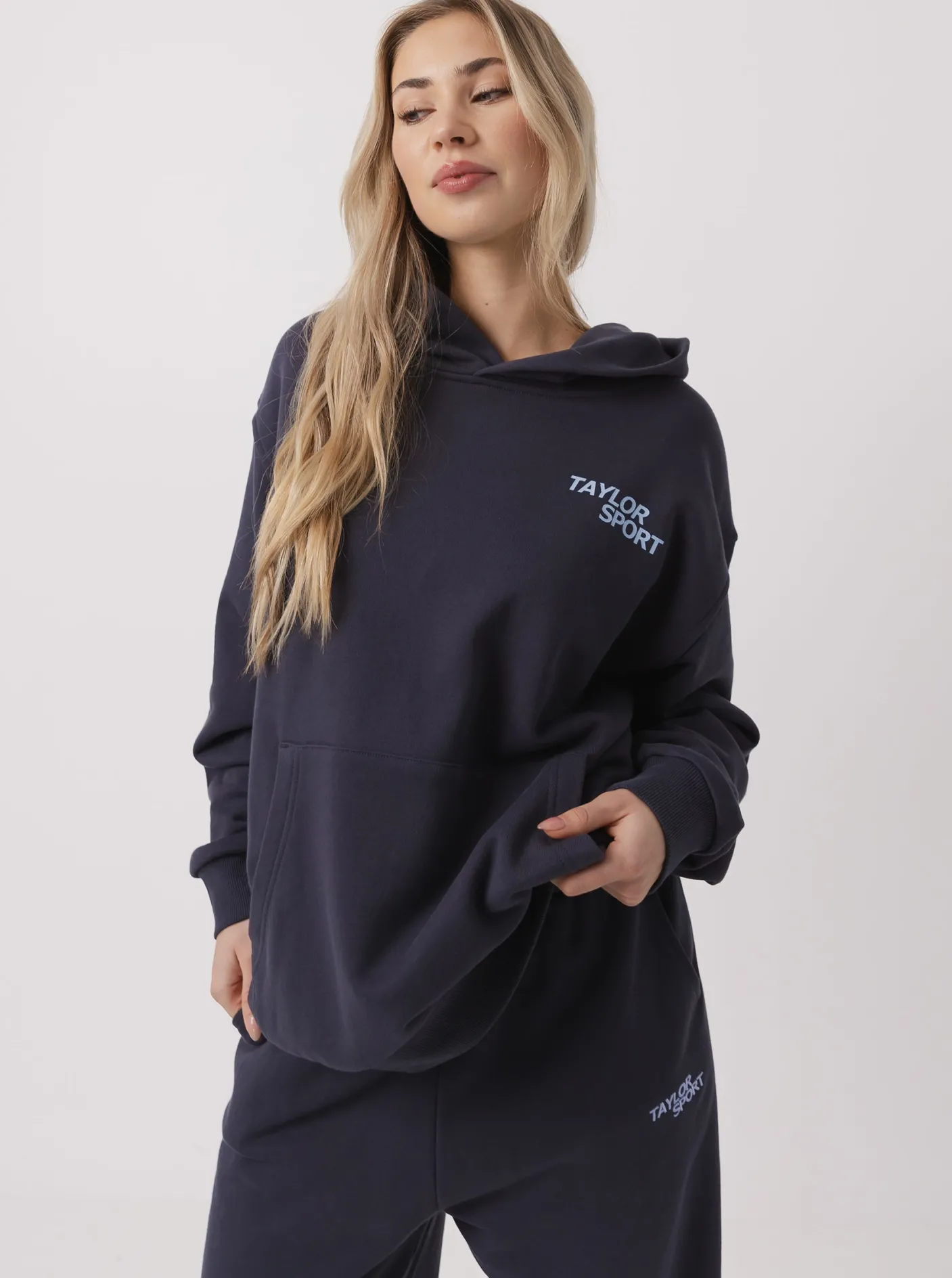 Women Taylor Sport Hoodies & Crews-Heritage Move Hood in Midnight