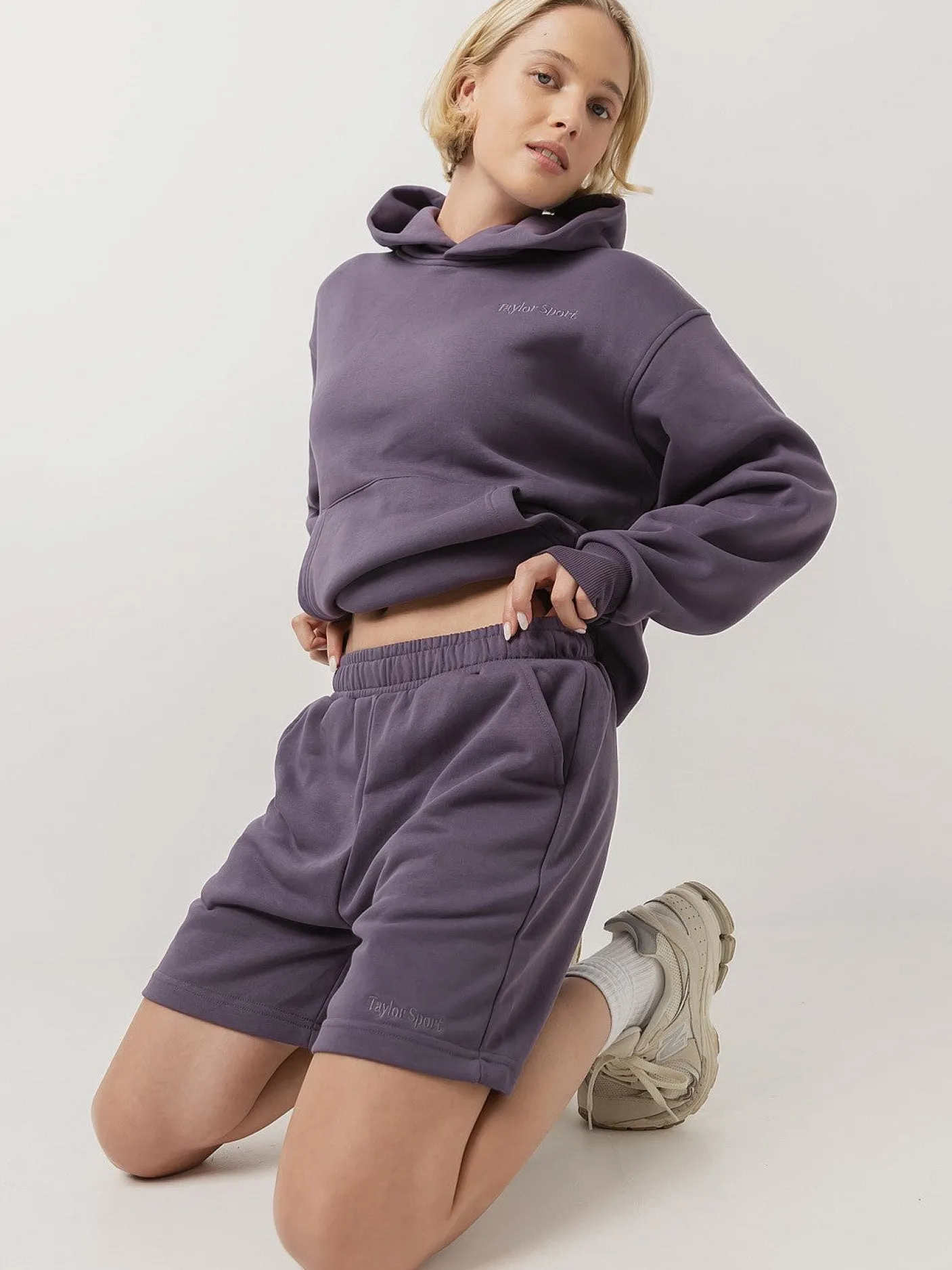 Women Taylor Sport Shorts-Lounge Short in Blackberry