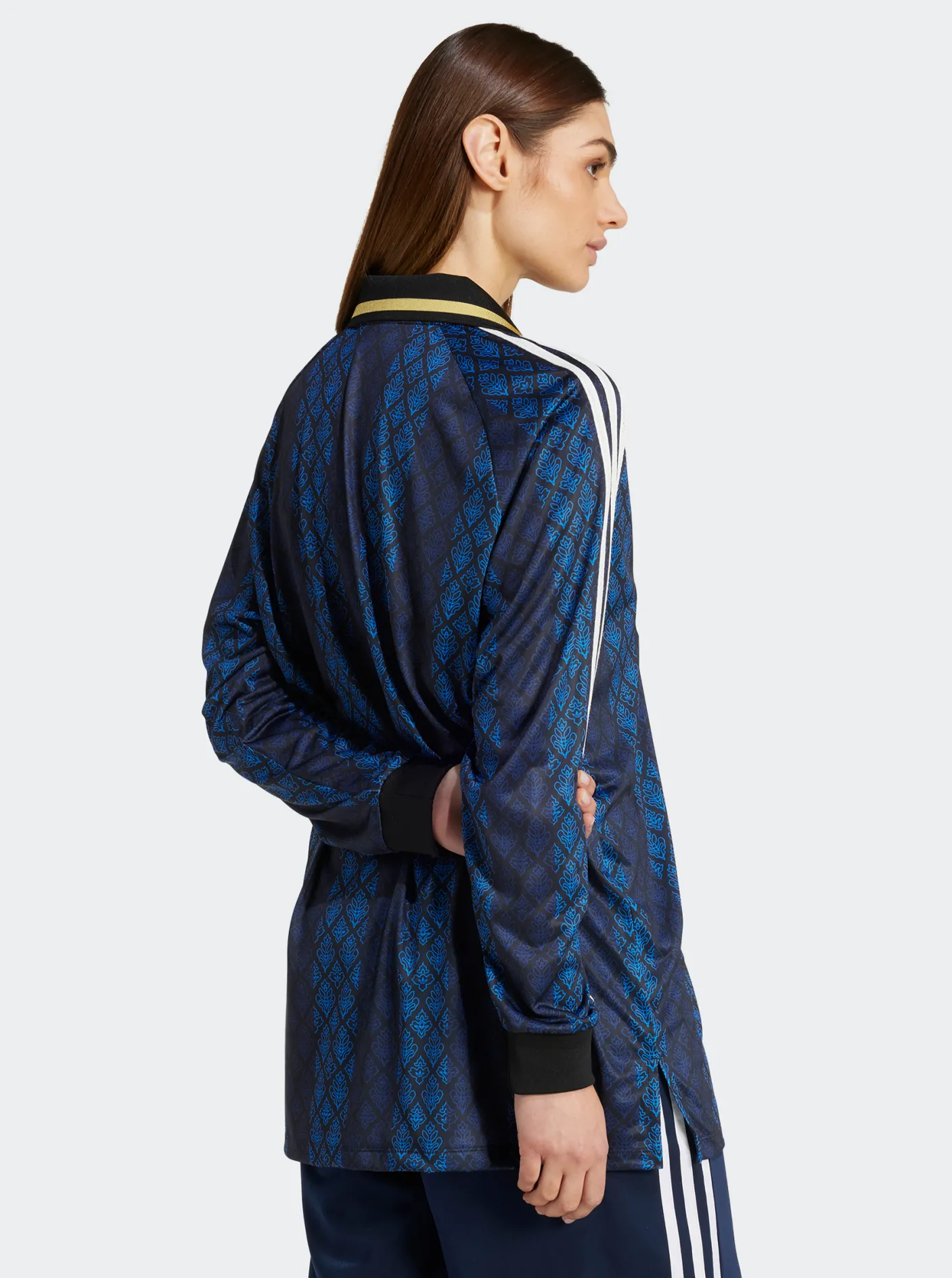 Women adidas Originals Hoodies & Crews-Retro Sports Cricket-Inspired Long Sleeve Jersey