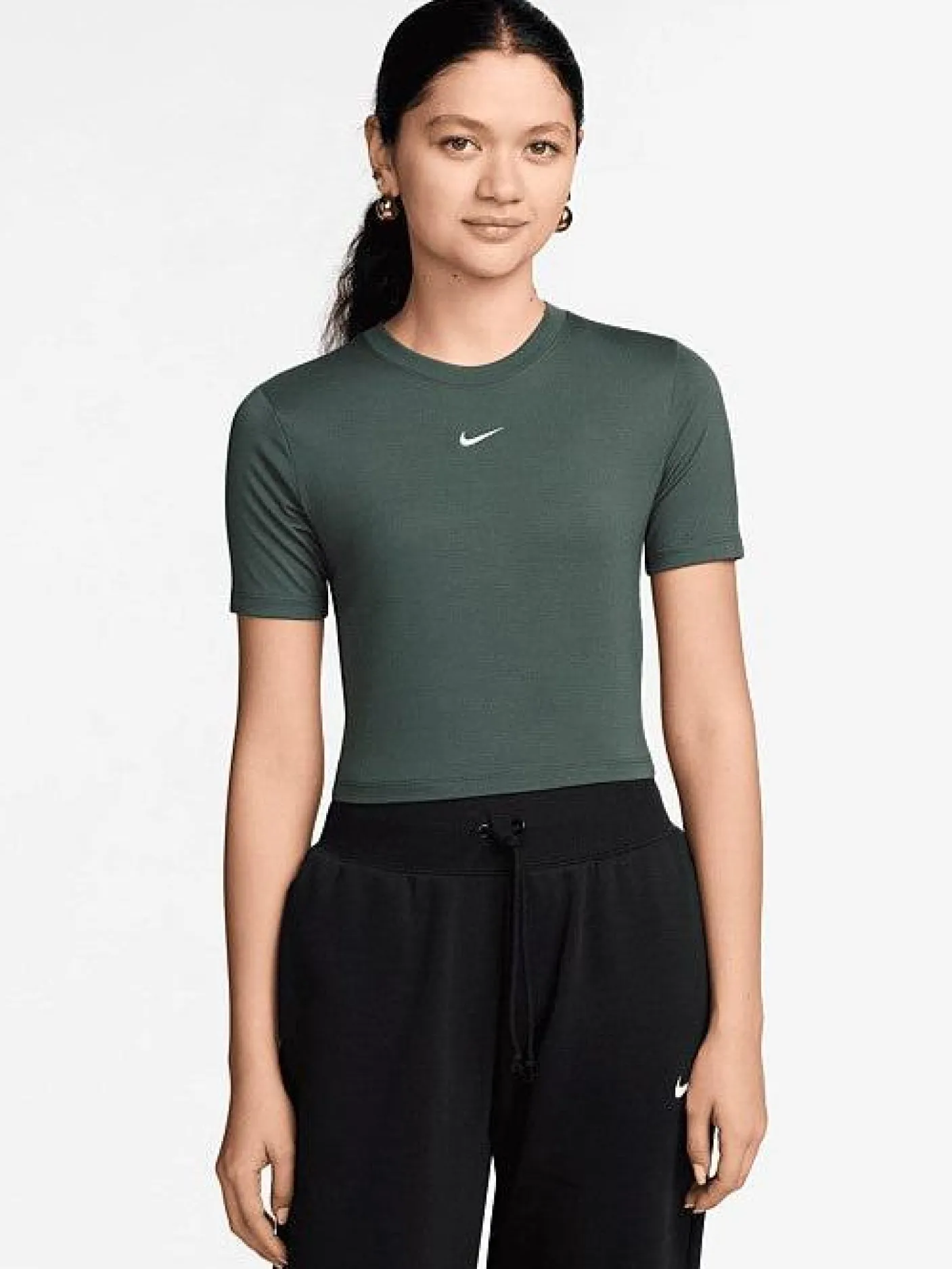 Women Nike Tees & Tanks-Sportswear Essential Slim Cropped T-Shirt