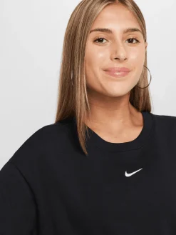 Kids Nike Tees-Sportswear Essential T-Shirt Youth