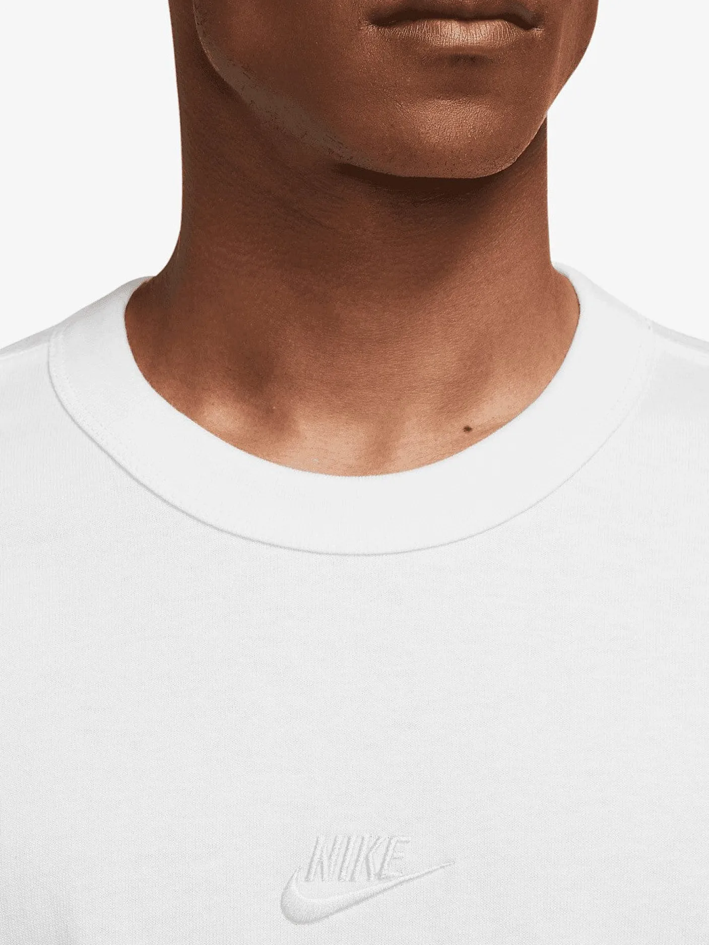 Nike Tees & Singlets-Sportswear Premium Essentials Tee