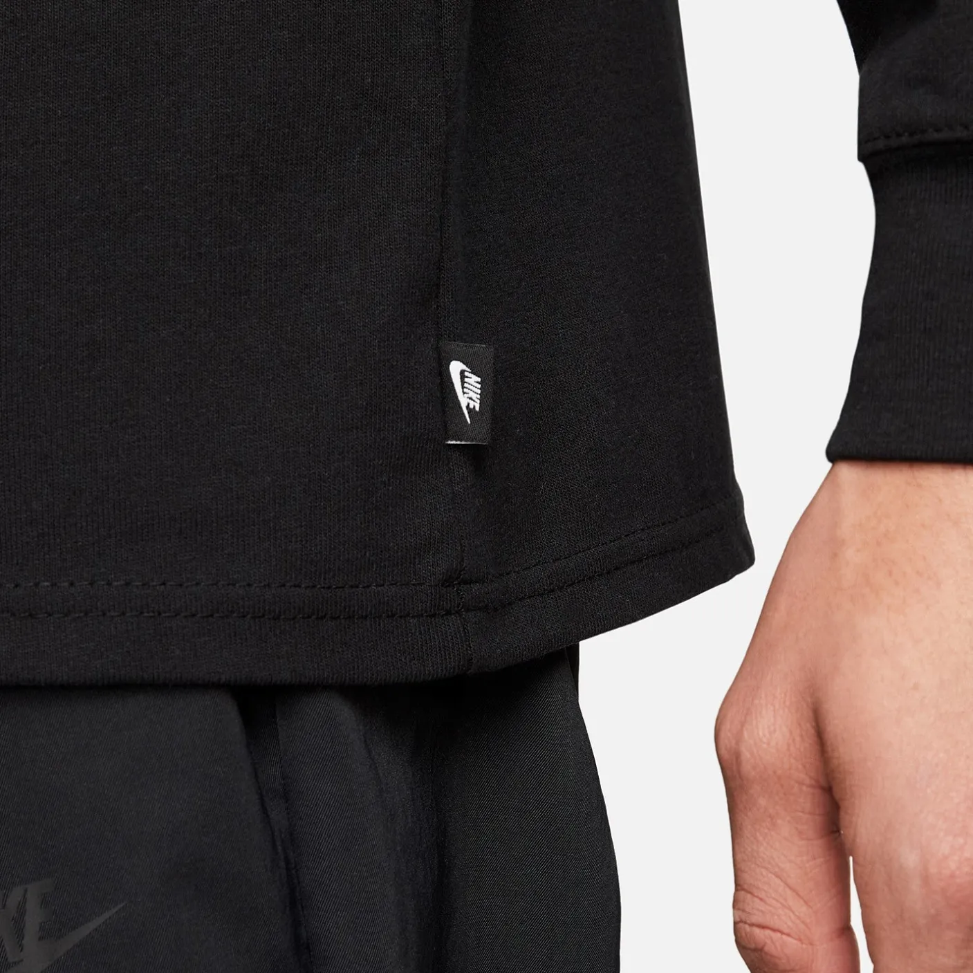 Nike Tees & Singlets-Sportswear Premium Essentials Long-Sleeve Tee