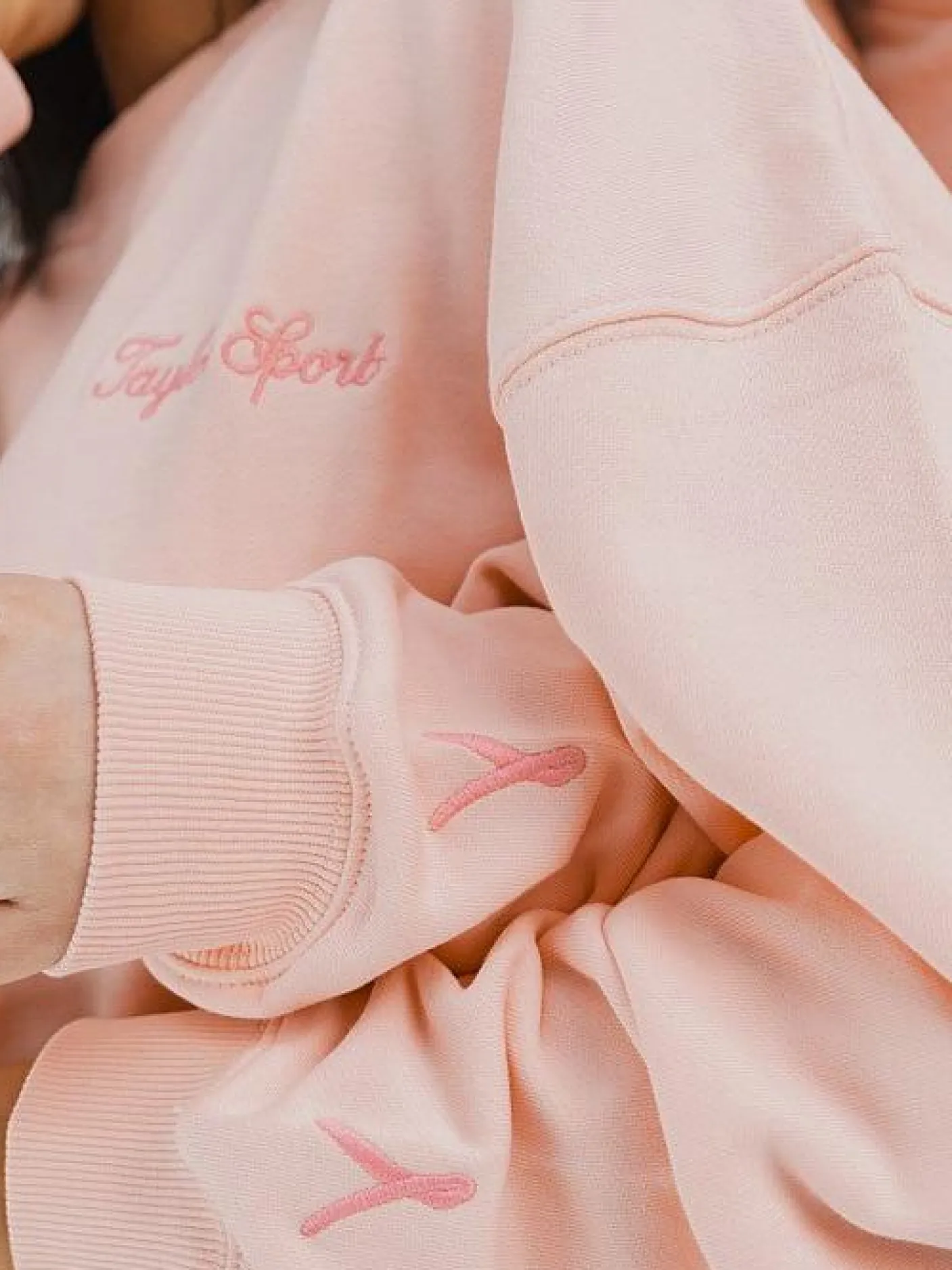 Women Taylor Sport Hoodies & Crews-x Pink Ribbon Crew