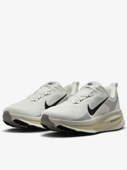 Women Nike Running Shoes-Vomero 18 Womens