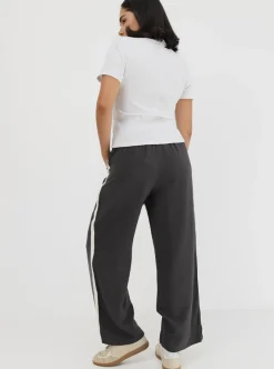 Women Taylor Sport Pants & Sweats-Weekender Pant In Pepper