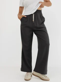 Women Taylor Sport Pants & Sweats-Weekender Pant In Pepper