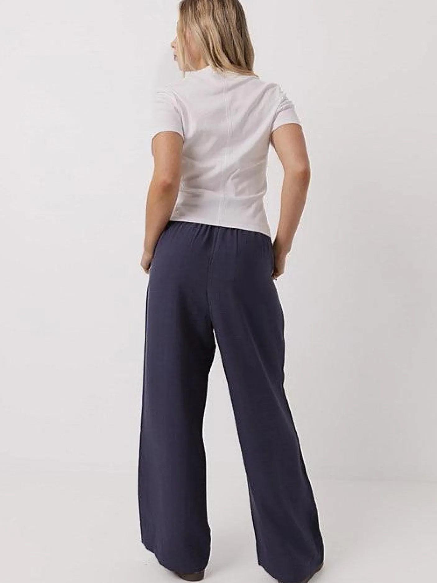 Women Taylor Sport Pants & Sweats-Weekender Pants in Midnight