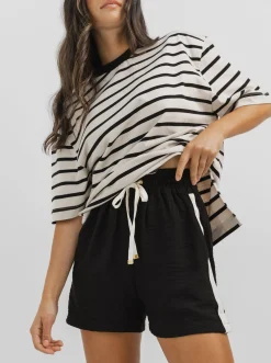 Women Taylor Sport Shorts-Weekender Short in Black